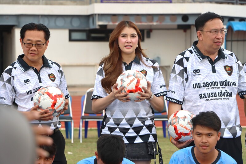 ม.นครพนม เปิดตัว “NPU นครพนมยูไนเต็ด” เดินหน้าสู่ฟุตบอลอาชีพ ผสานการบริหารการจัดการทีมในระบบลีกอาชีพและองค์ความรู้ด้านวิทยาศาสตร์การกีฬามาพัฒนาทีม