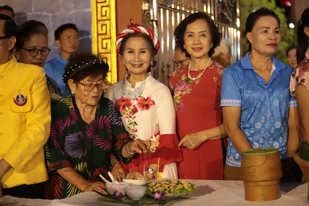 มหาวิทยาลัยนครพนมร่วมพิธีเปิดงานรำลึกวันคล้ายวันเกิดประธานโฮจิมินท์และความสัมพันธ์มิตรภาพไทย - เวียดนาม 2569