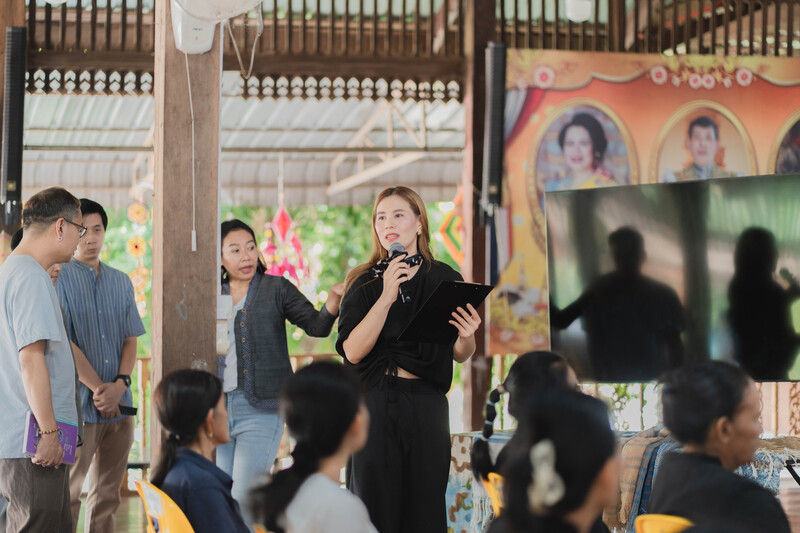 ทีมวิจัย ม.นครพนม ขับเคลื่อนทุนวัฒนธรรมสู่เศรษฐกิจสร้างสรรค์นาหว้า เปิดเวทีถอดอัตลักษณ์อีสาน พัฒนานวัตกรรมสิ่งทอจากเปลือกทุเรียนเพิ่มมูลค่าชุมชน