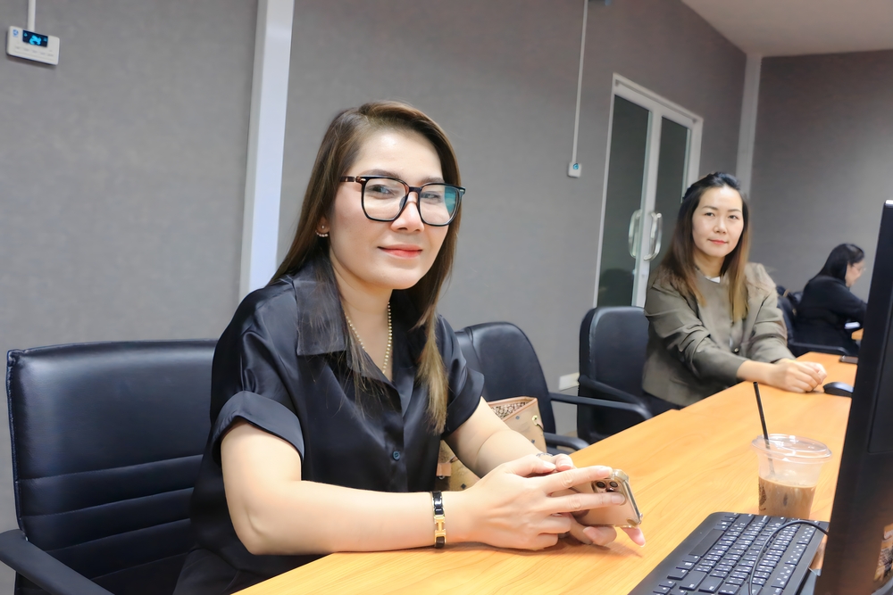 สำนักงานอธิการบดี ม.นครพนม ยกระดับศักยภาพบุคลากรสายสนับสนุน จัดอบรมเชิงปฏิบัติการเขียนคู่มือปฏิบัติงานสู่ตำแหน่งที่สูงขึ้น