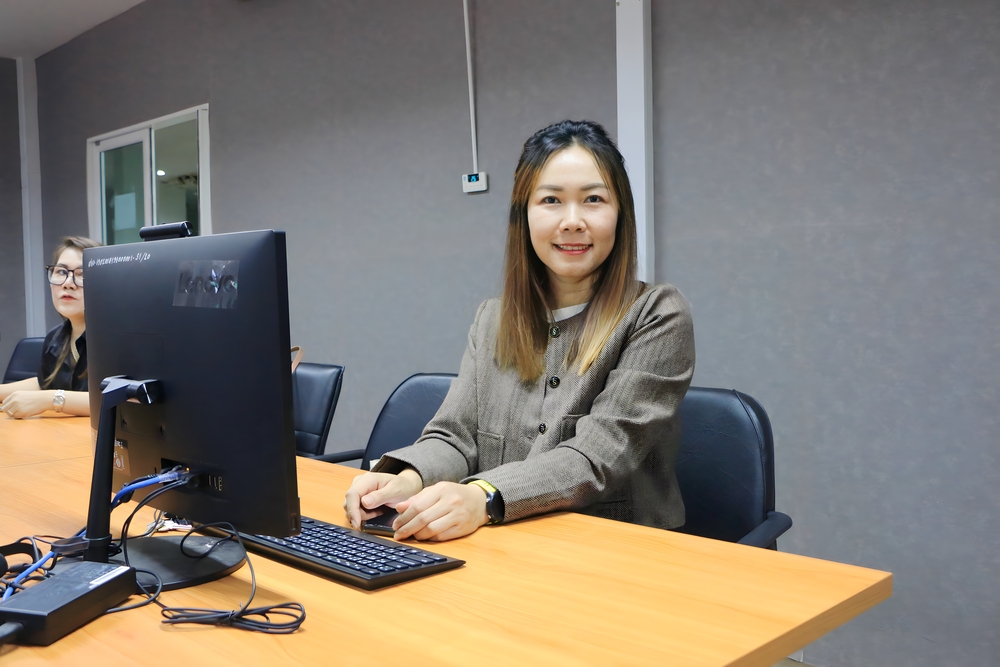 สำนักงานอธิการบดี ม.นครพนม ยกระดับศักยภาพบุคลากรสายสนับสนุน จัดอบรมเชิงปฏิบัติการเขียนคู่มือปฏิบัติงานสู่ตำแหน่งที่สูงขึ้น