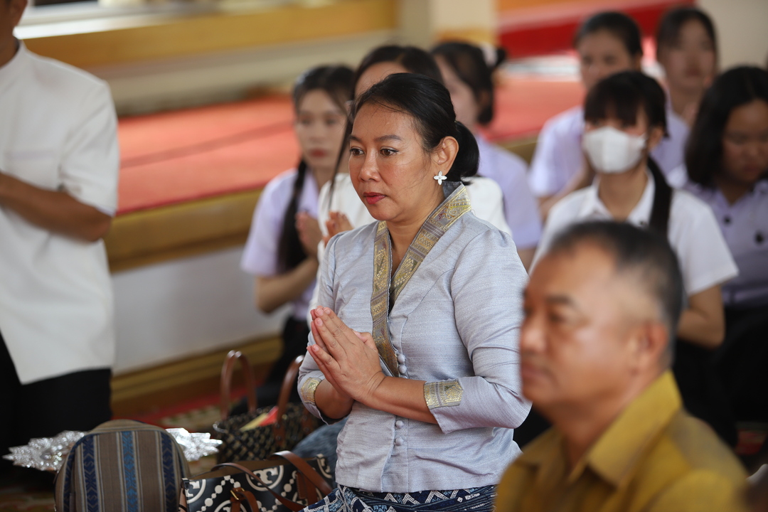 NPU Begins Academic Year with Sacred Phra That Phanom Tradition