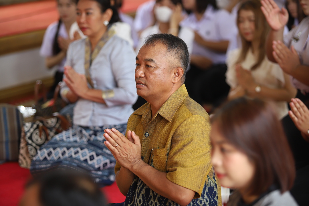 NPU Begins Academic Year with Sacred Phra That Phanom Tradition
