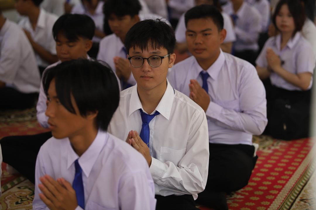 NPU Begins Academic Year with Sacred Phra That Phanom Tradition