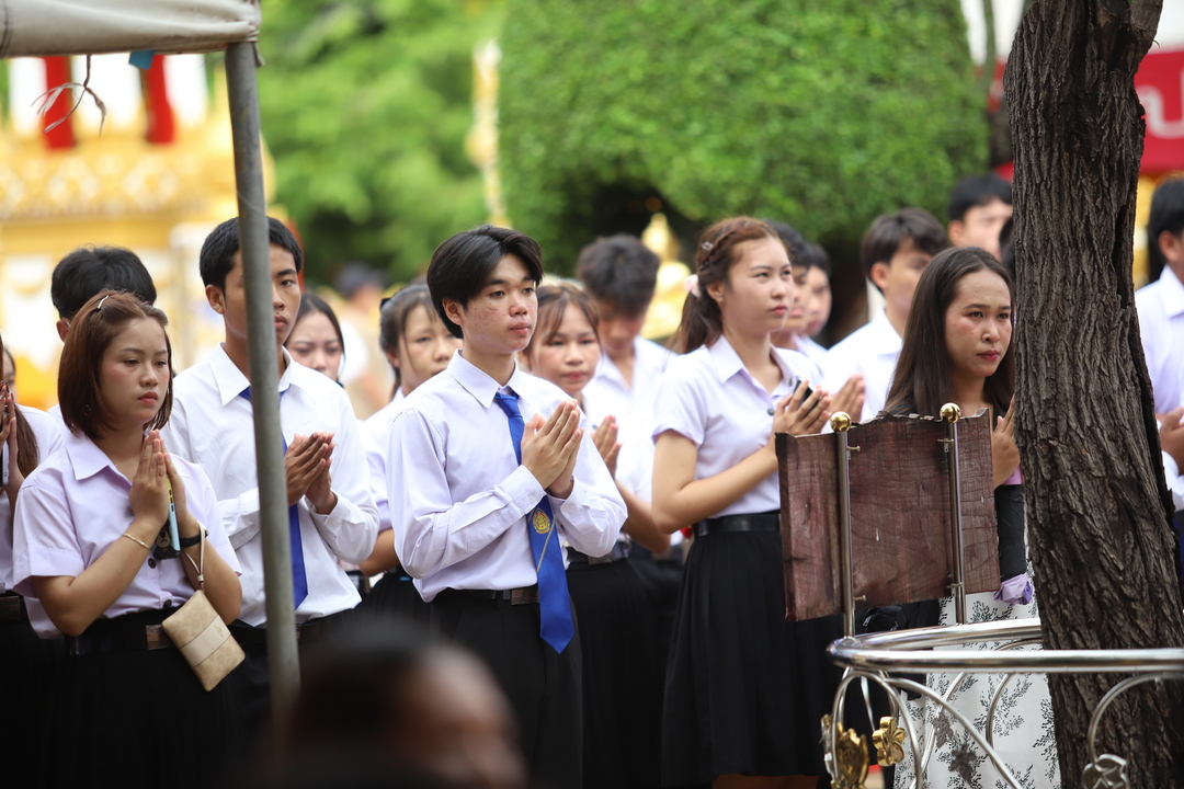 NPU Begins Academic Year with Sacred Phra That Phanom Tradition