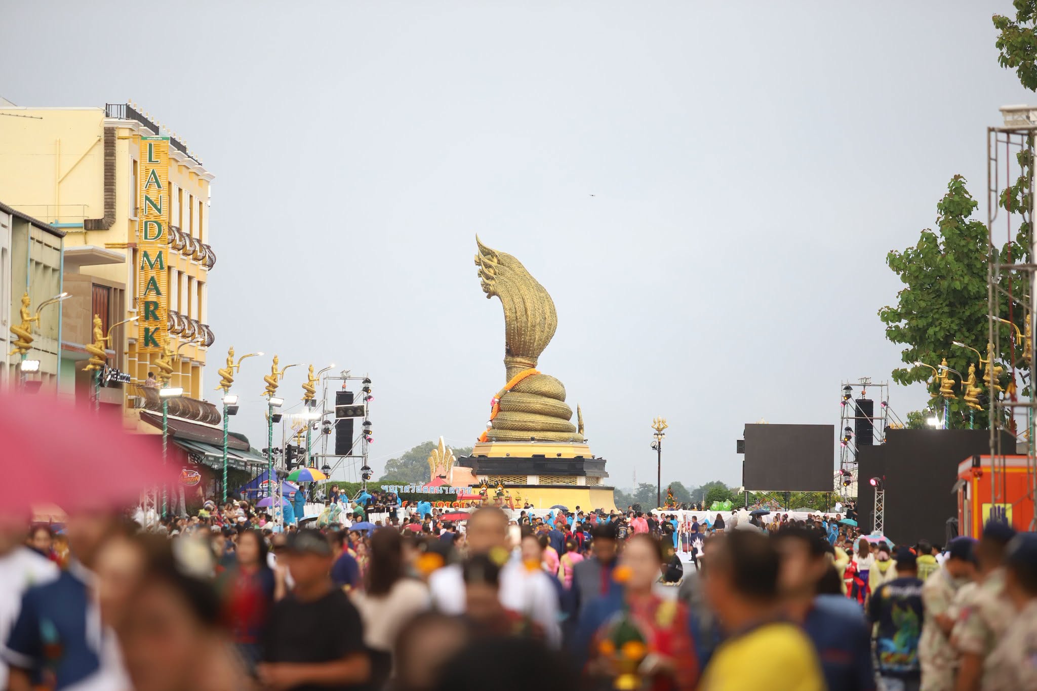 NPU Takes Part in Grand Phaya Si Sattanakarat Festival