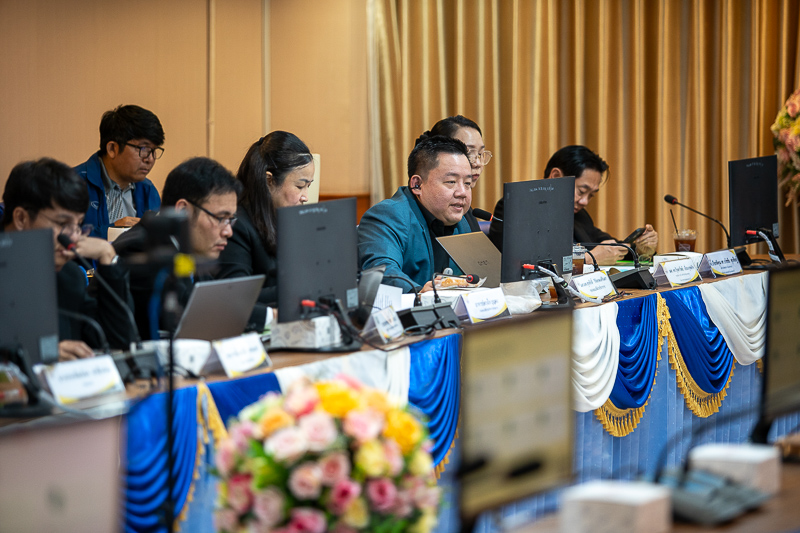 คณะแพทยศาสตร์ มหาวิทยาลัยนครพนม จัดประชุมวิพากษ์หลักสูตรแพทยศาสตรบัณฑิต เดินหน้าพัฒนาหลักสูตรผลิตแพทย์คุณภาพ