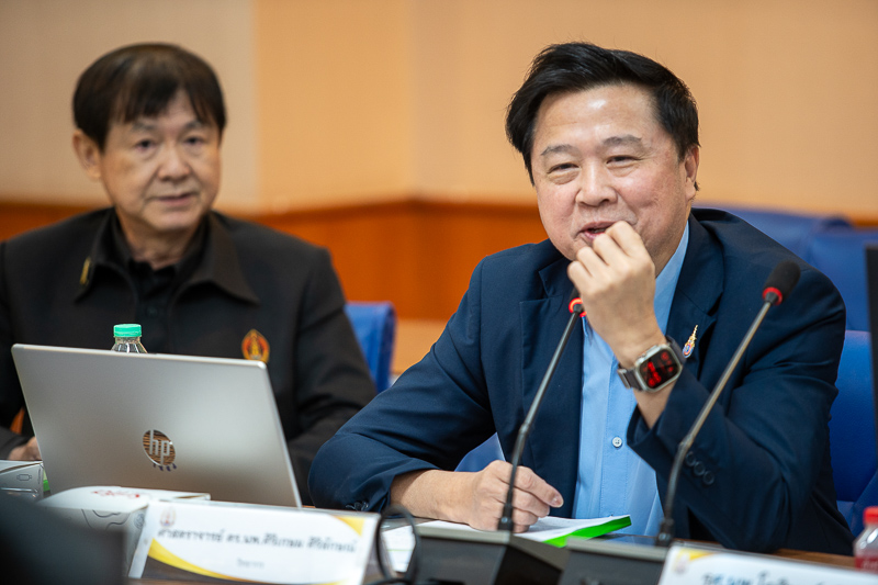 คณะแพทยศาสตร์ มหาวิทยาลัยนครพนม จัดประชุมวิพากษ์หลักสูตรแพทยศาสตรบัณฑิต เดินหน้าพัฒนาหลักสูตรผลิตแพทย์คุณภาพ