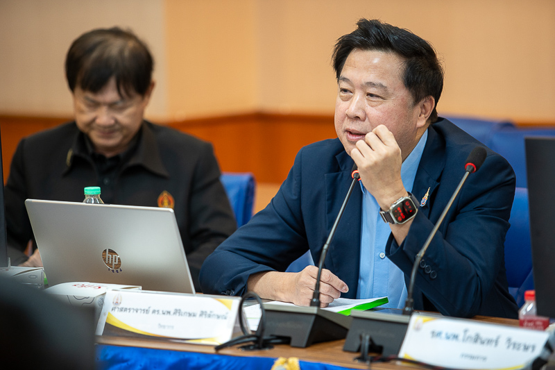 คณะแพทยศาสตร์ มหาวิทยาลัยนครพนม จัดประชุมวิพากษ์หลักสูตรแพทยศาสตรบัณฑิต เดินหน้าพัฒนาหลักสูตรผลิตแพทย์คุณภาพ