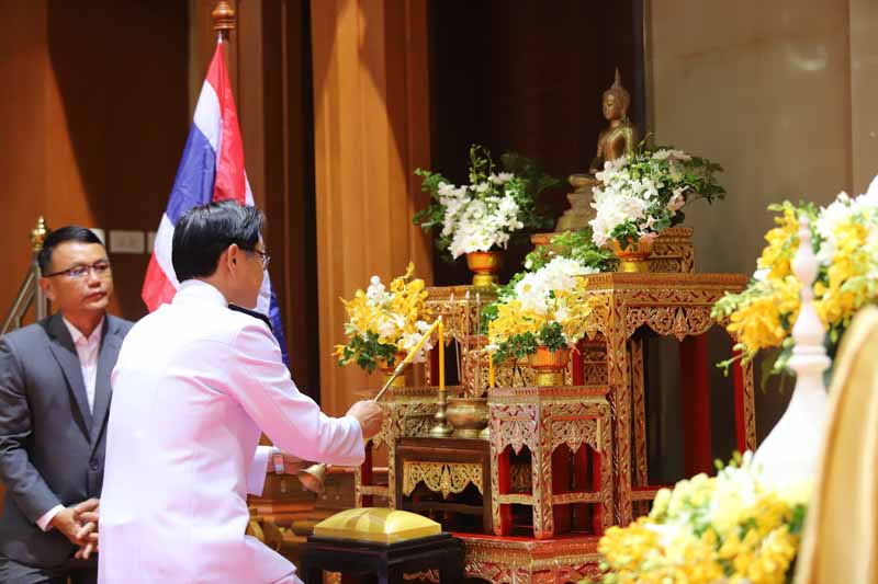 มหาวิทยาลัยนครพนม จัดพิธีรับพระราชทานเครื่องราชอิสริยาภรณ์และเหรียญจักรพรรดิมาลา ประจำปี 2568