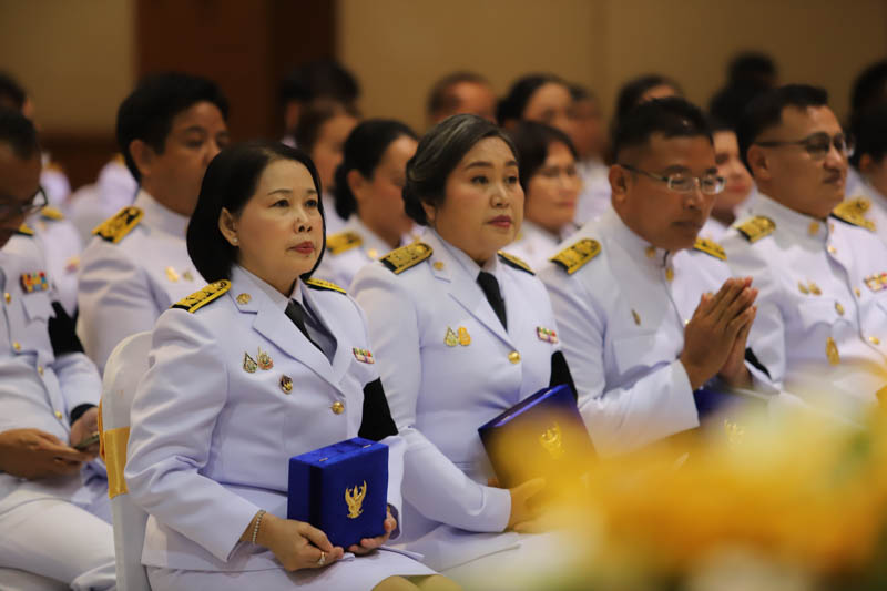 มหาวิทยาลัยนครพนม จัดพิธีรับพระราชทานเครื่องราชอิสริยาภรณ์และเหรียญจักรพรรดิมาลา ประจำปี 2568