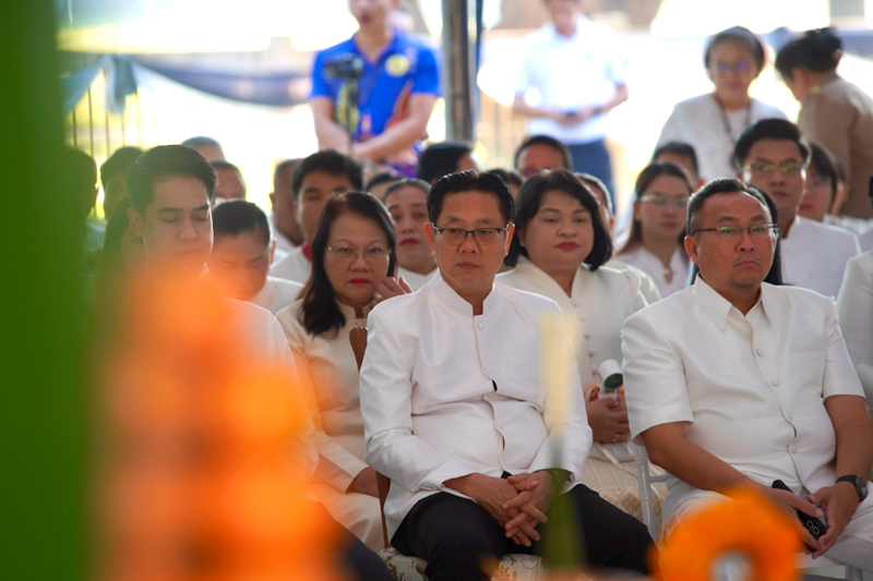 ม.นครพนม ร่วมพิธีบวงสรวงศาลหลักเมือง เสริมสิริมงคลก่อนงานไหลเรือไฟ 2569