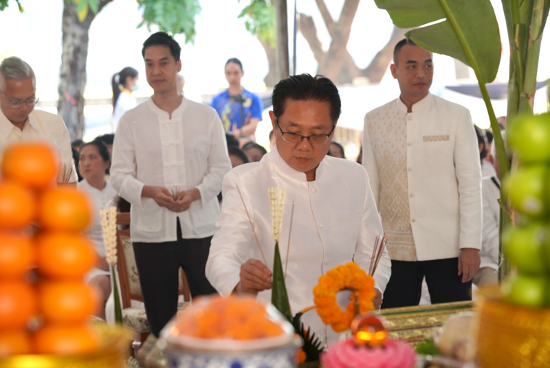 ม.นครพนม ร่วมพิธีบวงสรวงศาลหลักเมือง เสริมสิริมงคลก่อนงานไหลเรือไฟ 2569