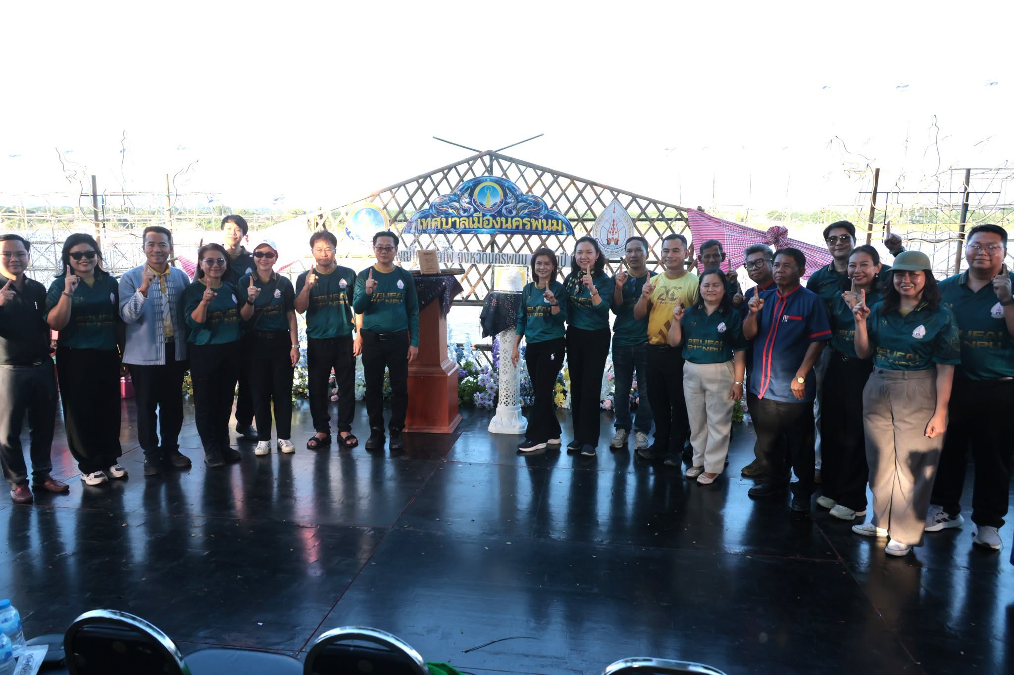 Nakhon Phanom University Celebrates Global Success with Victory Parade for Nakhon Phanom Illuminated Boat Festival