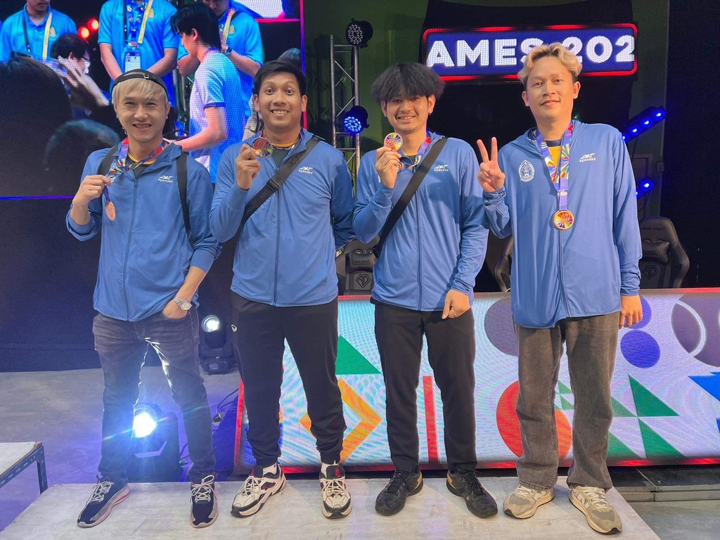 NAKHON NAKA ทีมนักกีฬา ESPORT บุคลากร ม.นครพนม คว้าเหรียญทองแดง การแข่งขันกีฬาบุคลากรมหาวิทยาลัยแห่งประเทศไทย ครั้งที่ 40 อ่างแก้วเกมส์ 2024