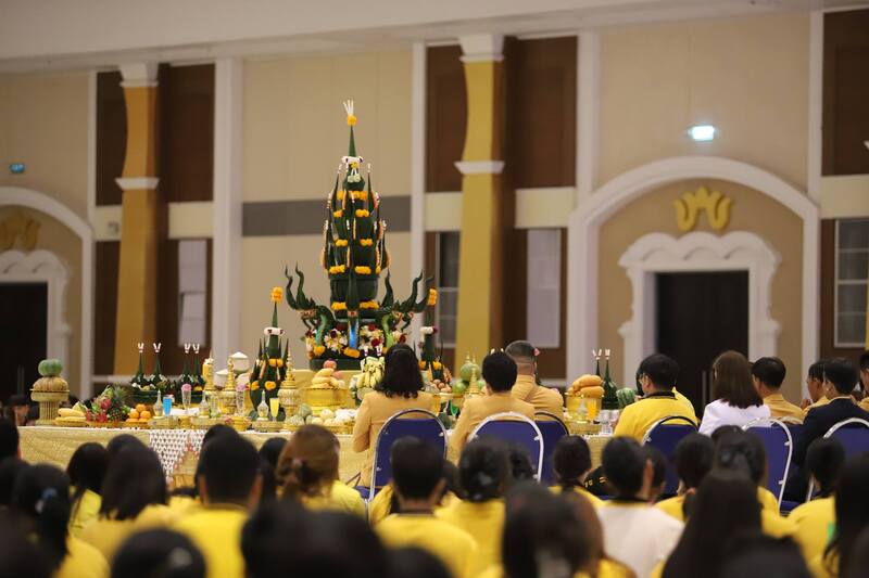 Nakhon Phanom University Hosts the Orientation and Bai Sri Su Kwan Ceremony for Welcoming New Students for the Academic Year 2024