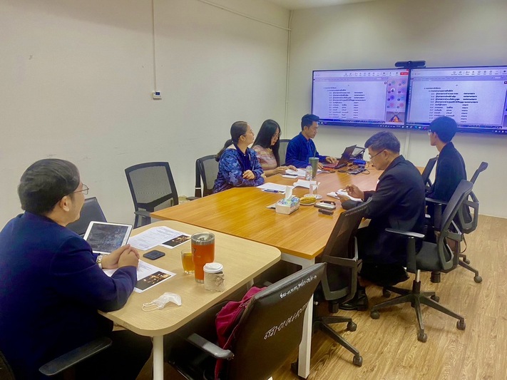 ม.นครพนม ประชุมคณะอนุกรรมการ เตรียมร่วมสืบสานประเพณีไหลเรือไฟจังหวัดนครพนม