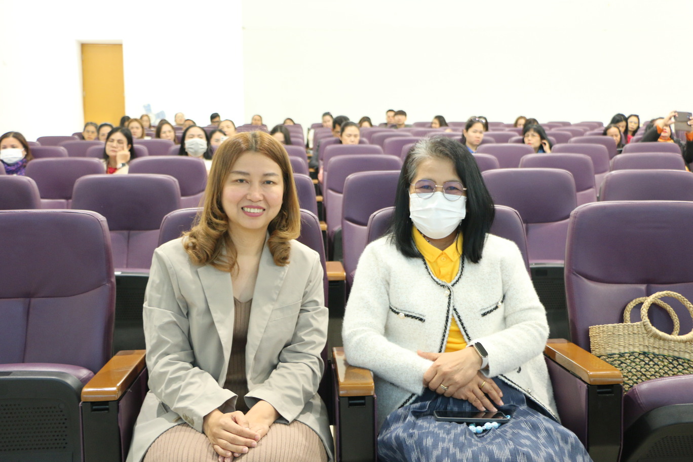 ม.นครพนม จัดโครงการฝึกอบรมการเพิ่มประสิทธิภาพในการปฏิบัติงานด้านการเงินการคลังภาครัฐ เพื่อให้ได้รับการรับรองจากสำนักงานตรวจเงินแผ่นดิน ประจำปีงบประมาณ พ.ศ.2568