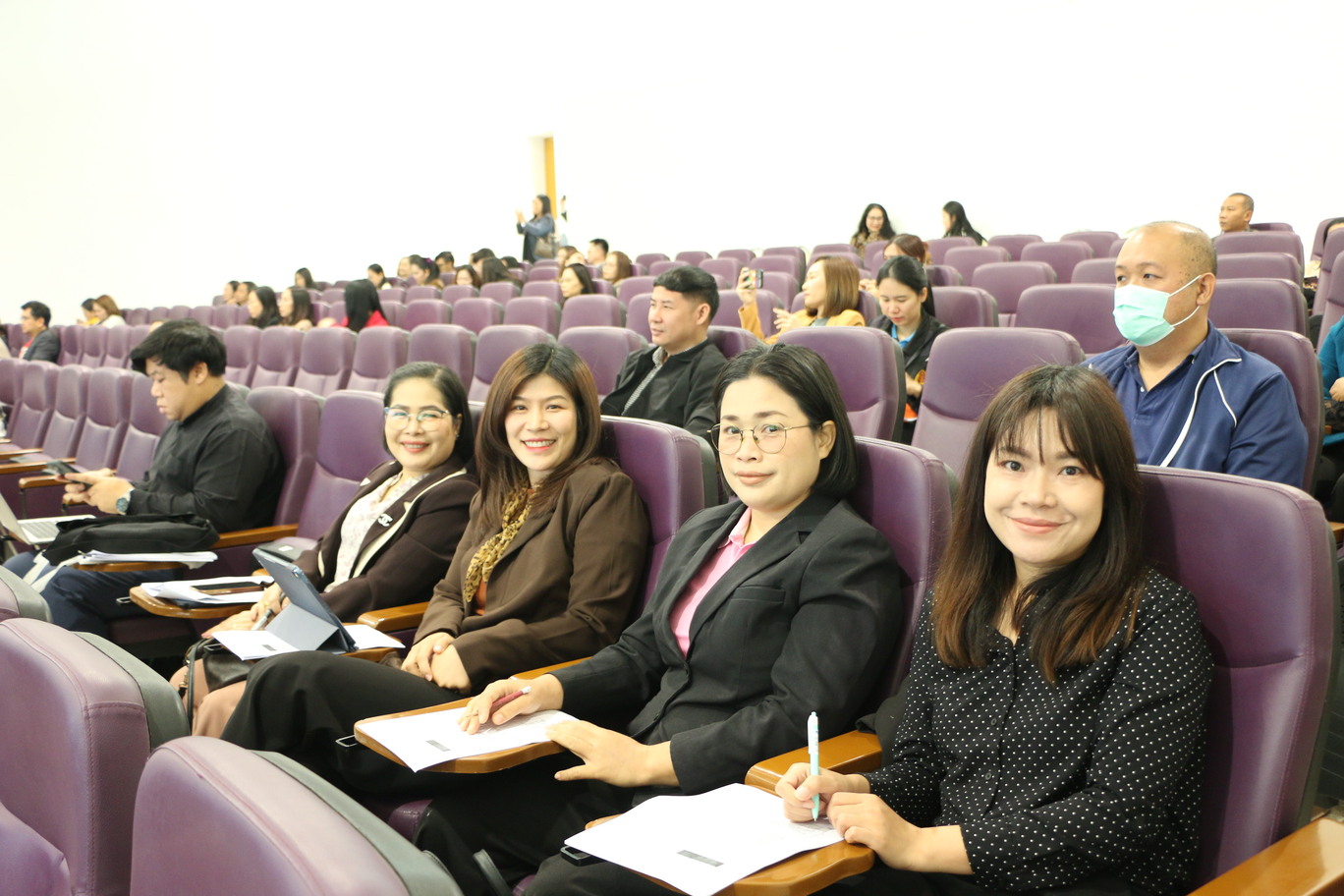 ม.นครพนม จัดโครงการฝึกอบรมการเพิ่มประสิทธิภาพในการปฏิบัติงานด้านการเงินการคลังภาครัฐ เพื่อให้ได้รับการรับรองจากสำนักงานตรวจเงินแผ่นดิน ประจำปีงบประมาณ พ.ศ.2568