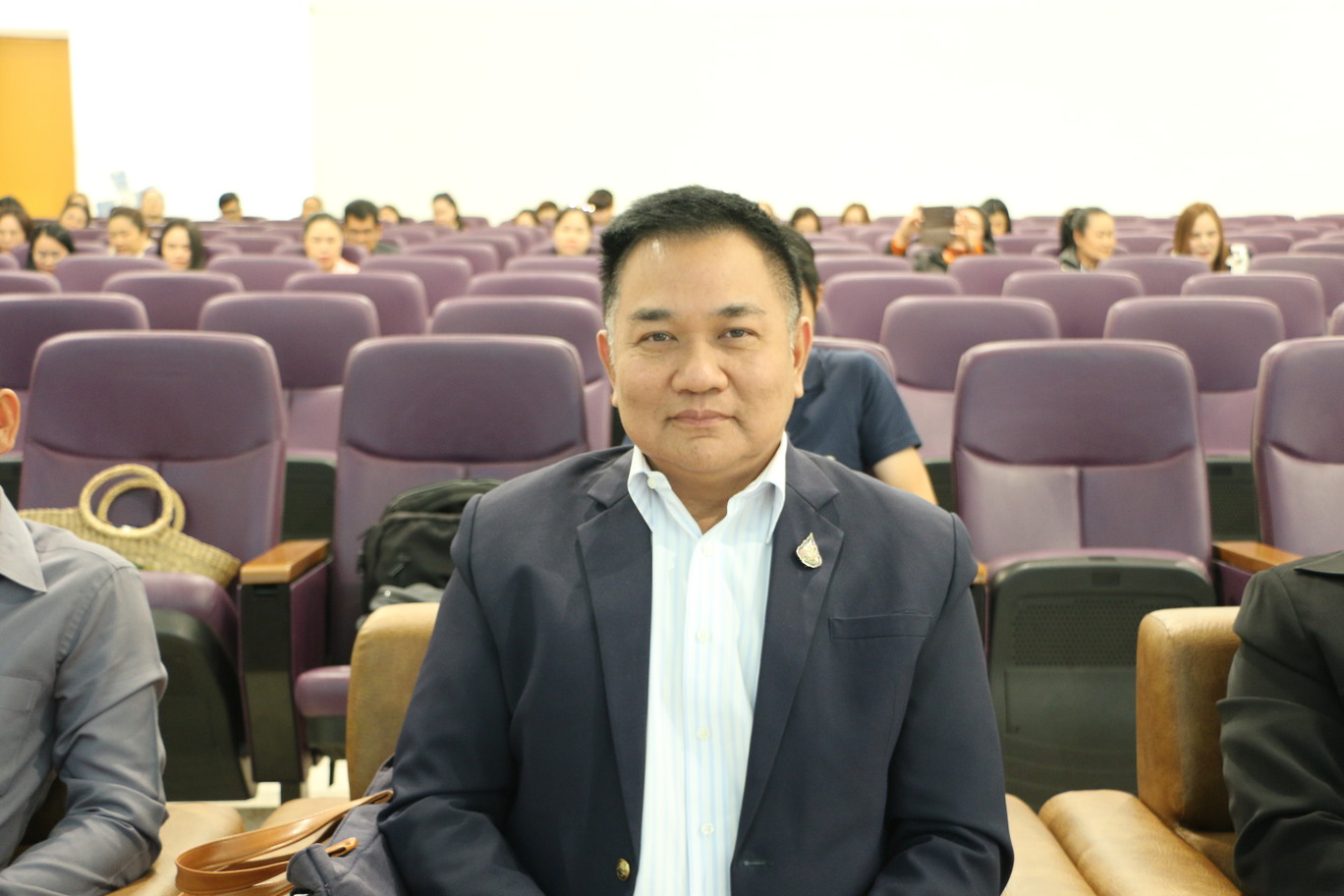 ม.นครพนม จัดโครงการฝึกอบรมการเพิ่มประสิทธิภาพในการปฏิบัติงานด้านการเงินการคลังภาครัฐ เพื่อให้ได้รับการรับรองจากสำนักงานตรวจเงินแผ่นดิน ประจำปีงบประมาณ พ.ศ.2568