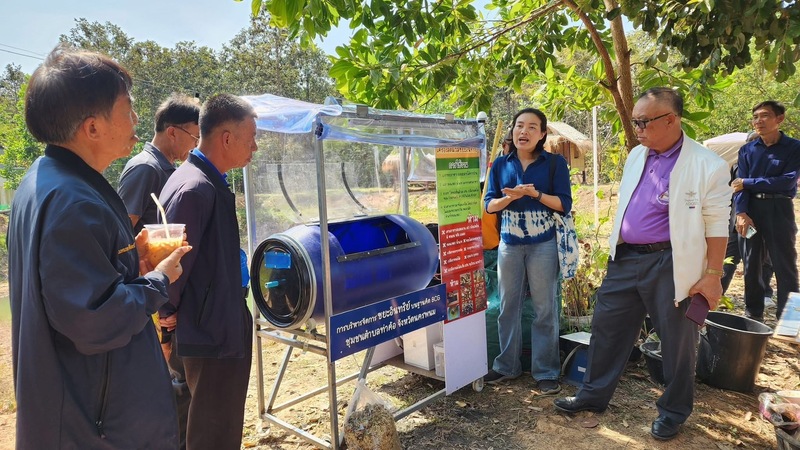 นักวิจัย ม.นครพนม ต่อยอดนวัตกรรม “เครื่องลดมวลขยะอินทรีย์” ช่วยจัดการขยะครัวเรือน ลดกลิ่น ลดความถี่การเก็บขนขยะ ทดลองนำร่อง 6 จุด ในพื้นที่ ต.ท่าค้อ อ.เมือง จ.นครพนม