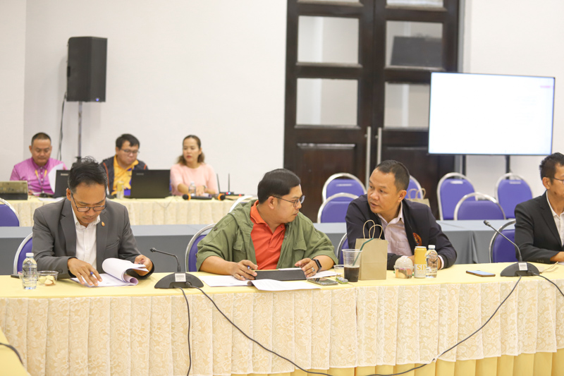 ม.นครพนม จัดประชุมคกก.ดำเนินงานพิธีพระราชทานปริญญาบัตรผู้สำเร็จการศึกษา ประจำปีการศึกษา 2566 ครั้งที่ 2/2568