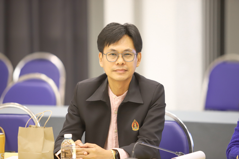 ม.นครพนม จัดประชุมคกก.ดำเนินงานพิธีพระราชทานปริญญาบัตรผู้สำเร็จการศึกษา ประจำปีการศึกษา 2566 ครั้งที่ 2/2568