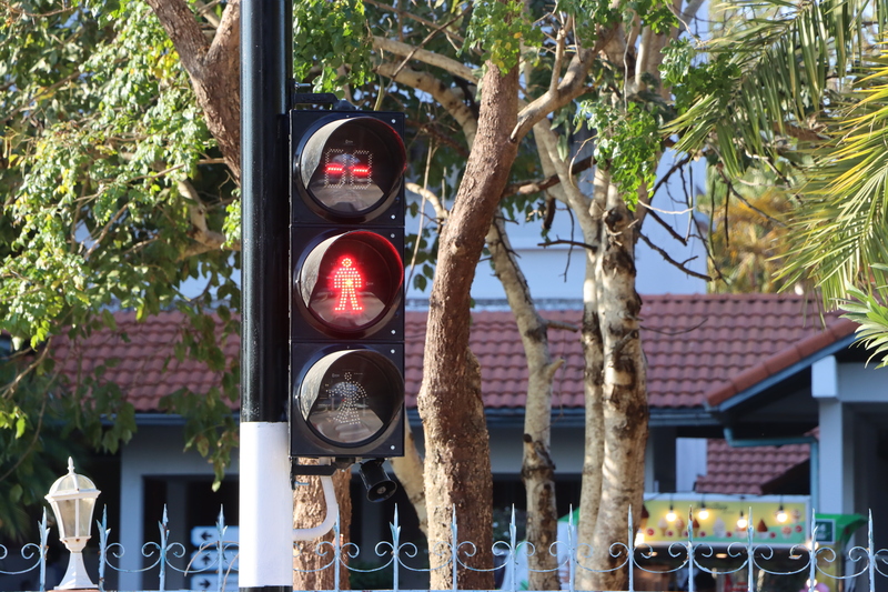 วพบ.นครพนม รับมอบ “สัญญาณไฟทางข้ามอัจฉริยะ” พร้อมเปิดใช้งานเป็นแห่งแรกในเขตพื้นที่มหาวิทยาลัย