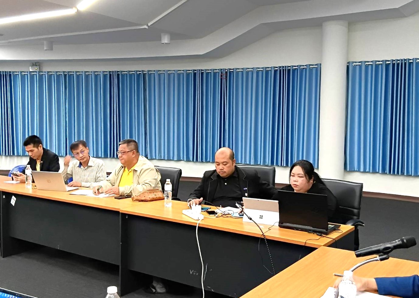 ม.นครพนม หารือเตรียมปรับปรุงโรงอาหารภายใน พร้อมพูดคุยความเป็นไปได้การเปิดหลักสูตร