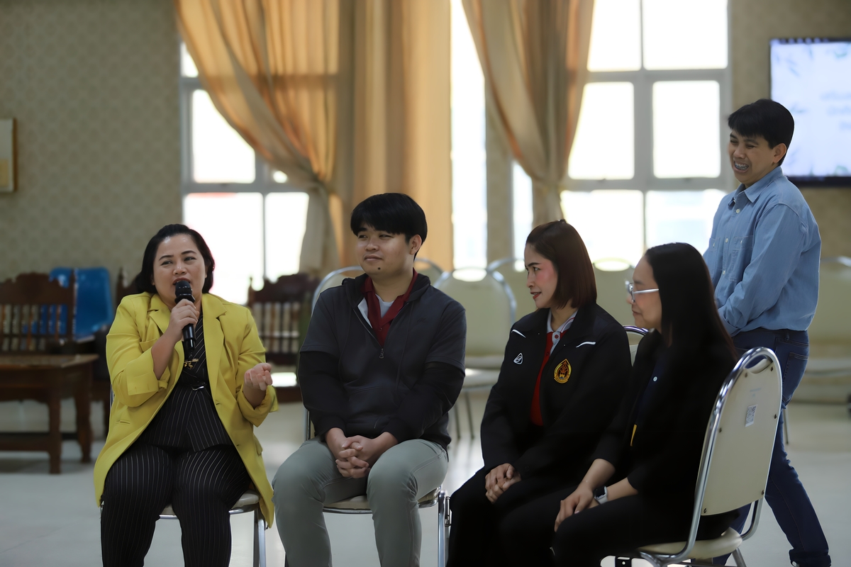 ม.นครพนม จัดโครงการเสริมสร้างสุขภาวะและให้คำปรึกษานักศึกษา เน้นดูแลสุขภาพจิตและพร้อมรับมือสถานการณ์ฉุกเฉิน (Nakhon Phanom University organizes a project to enhance student well-being and provide counselling, focusing on mental health care and preparedness for emergency situations.)