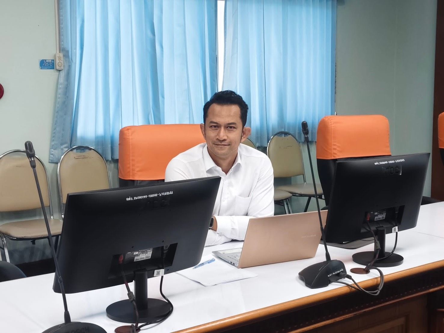 ม.นครพนม ประชุมหารือพัฒนาหลักสูตรรัฐประศาสนศาสตรบัณฑิต และรัฐประศาสนศาสตรมหาบัณฑิต สาขาวิชาการบริหารเมืองและการวางผังเมือง เพื่อผลิตนักวิชาการด้านผังเมือง