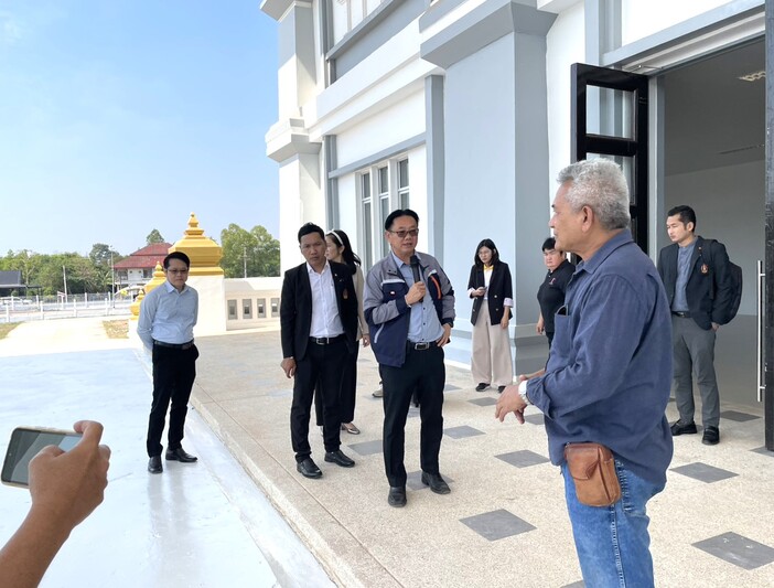 ม.นครพนม นำสื่อมวลชนจังหวัดเยี่ยมชมหอประชุมอนุภูมิภาคลุ่มน้ำโขง สร้างความมั่นใจถึงความพร้อมจัดงานพิธีพระราชทานปริญญาบัตร