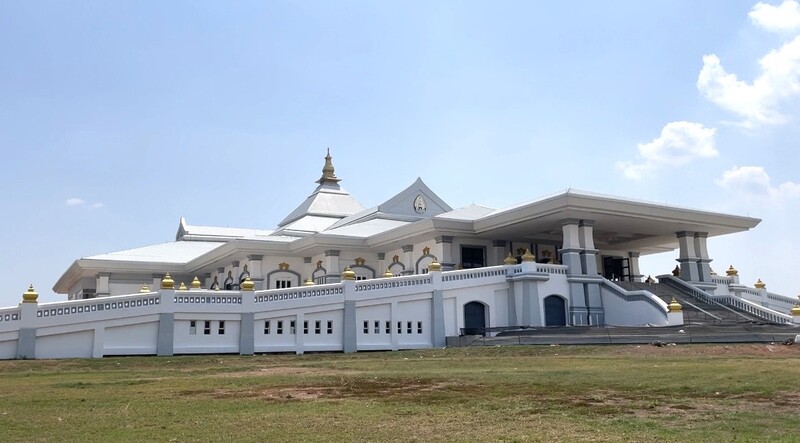 ม.นครพนม นำสื่อมวลชนจังหวัดเยี่ยมชมหอประชุมอนุภูมิภาคลุ่มน้ำโขง สร้างความมั่นใจถึงความพร้อมจัดงานพิธีพระราชทานปริญญาบัตร