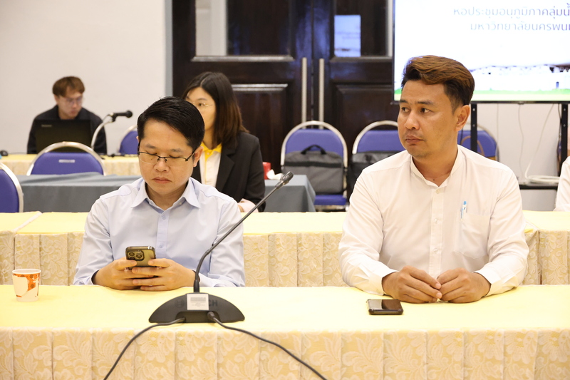 ม.นครพนม นำสื่อมวลชนจังหวัดเยี่ยมชมหอประชุมอนุภูมิภาคลุ่มน้ำโขง สร้างความมั่นใจถึงความพร้อมจัดงานพิธีพระราชทานปริญญาบัตร