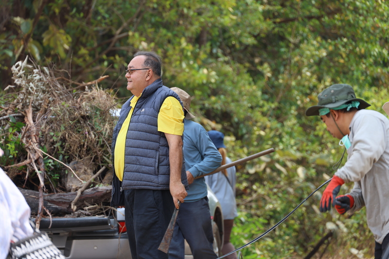 ม.นครพนม ร่วมกับชุมชนเนินสะอาดทำความสะอาดเตรียมงานพิธีพระราชทานปริญญาบัตร