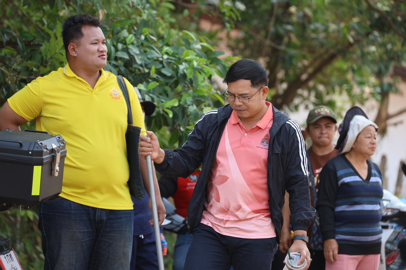 ม.นครพนม ร่วมกับชุมชนเนินสะอาดทำความสะอาดเตรียมงานพิธีพระราชทานปริญญาบัตร