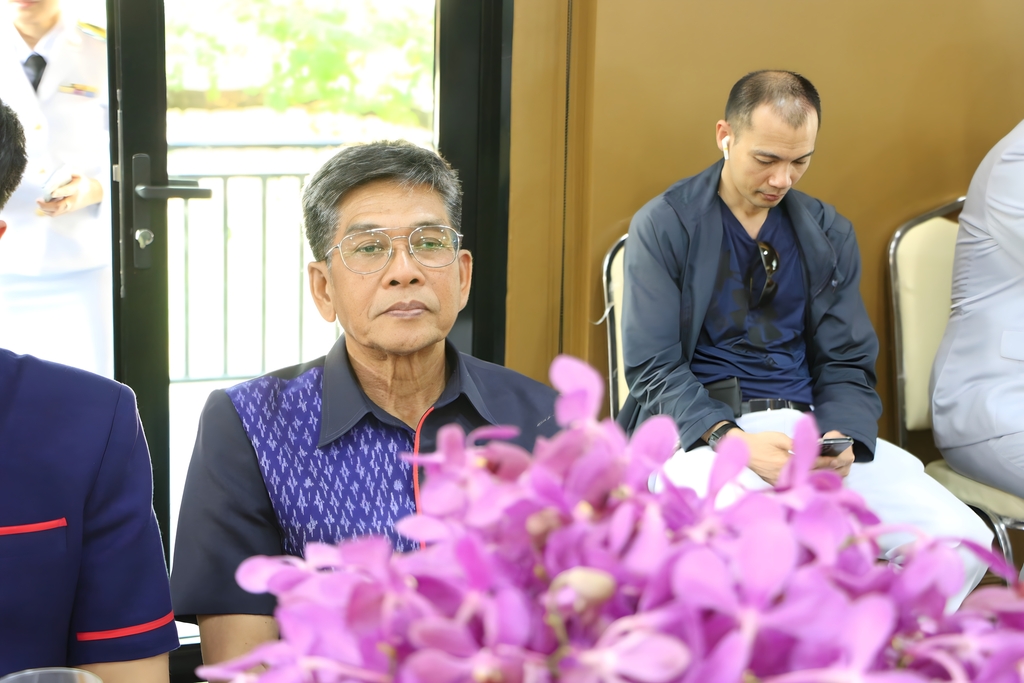 มหาวิทยาลัยนครพนม เชิดชูเกียรติแด่ผู้รับพระราชทานปริญญากิตติมศักดิ์ และรางวัลเข็มเชิดชูเกียรติพระธาตุพนม ประจำปีการศึกษา 2566