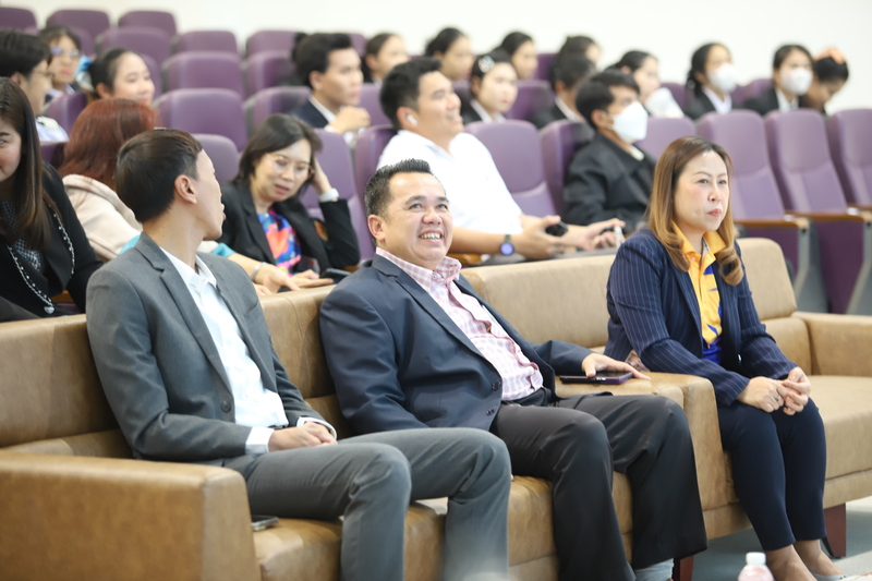 ม.นครพนม จัดพิธีมอบสัมฤทธิบัตรและปัจฉิมนิเทศนักศึกษา มหาวิทยาลัยนครพนม ประจำปีการศึกษา 2567