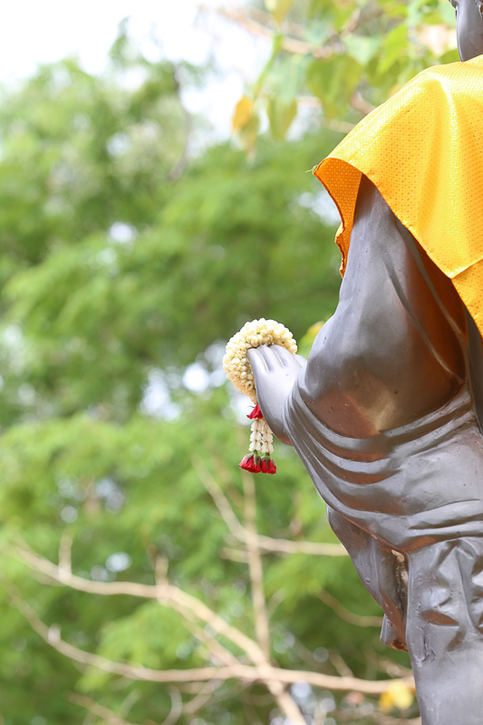 ม.นครพนมจัดโครงการสืบสานประเพณีสงกรานต์ รดน้ำขอพรเนื่องในวันขึ้นปีใหม่ไทย ประจำปี 2568