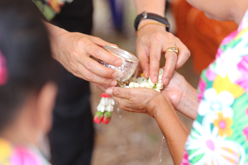 ม.นครพนมจัดโครงการสืบสานประเพณีสงกรานต์ รดน้ำขอพรเนื่องในวันขึ้นปีใหม่ไทย ประจำปี 2568