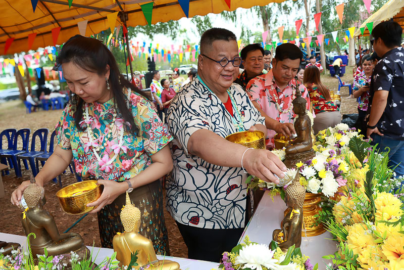 ม.นครพนมจัดโครงการสืบสานประเพณีสงกรานต์ รดน้ำขอพรเนื่องในวันขึ้นปีใหม่ไทย ประจำปี 2568