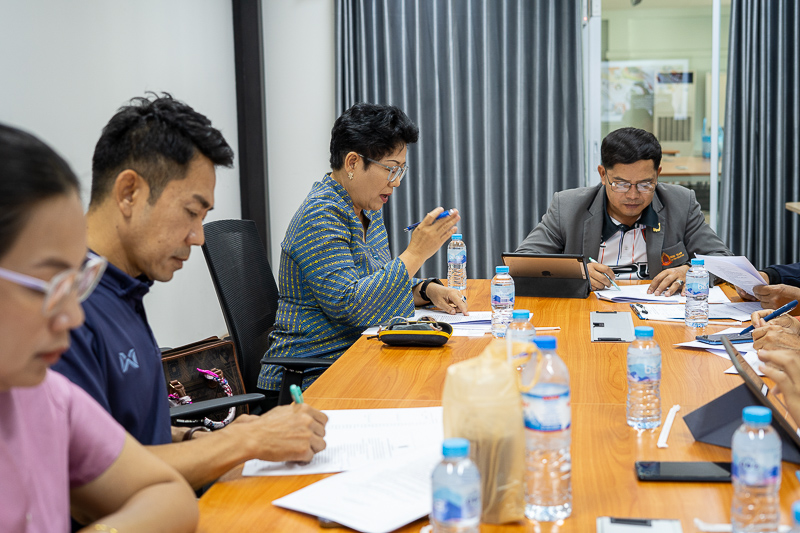 มหาวิทยาลัยนครพนม จัดประชุมคณะกรรมการพิจารณารางวัล “100 เกียรติคุณ” ศิษย์เก่าดีเด่น ประจำปีการศึกษา 2567 ครั้งที่ 1/2568