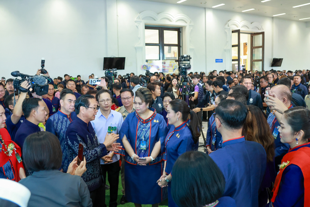 ม.นครพนม ร่วมต้อนรับนายกรัฐมนตรี ในโอกาสประชุม ครม.สัญจร ณ จังหวัดนครพนม พร้อมเสนอแผนจัดตั้งคณะแพทยศาสตร์