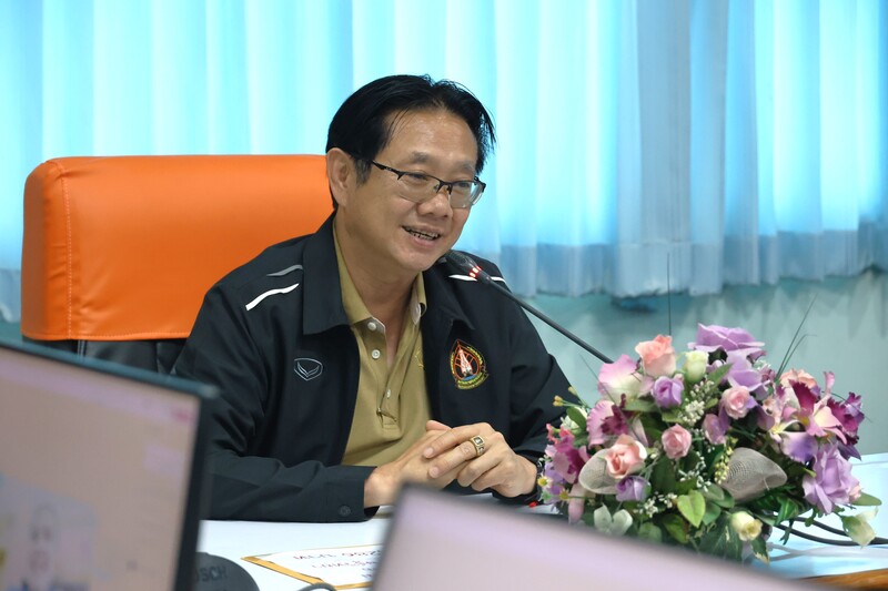 ม.นครพนม มอบเงินช่วยเหลือโรงเรียนโดมประดิษฐ์วิทยา สนับสนุนการฟื้นฟูหลุมหลบภัยจากผลกระทบข้อพิพาทชายแดนไทย–กัมพูชา