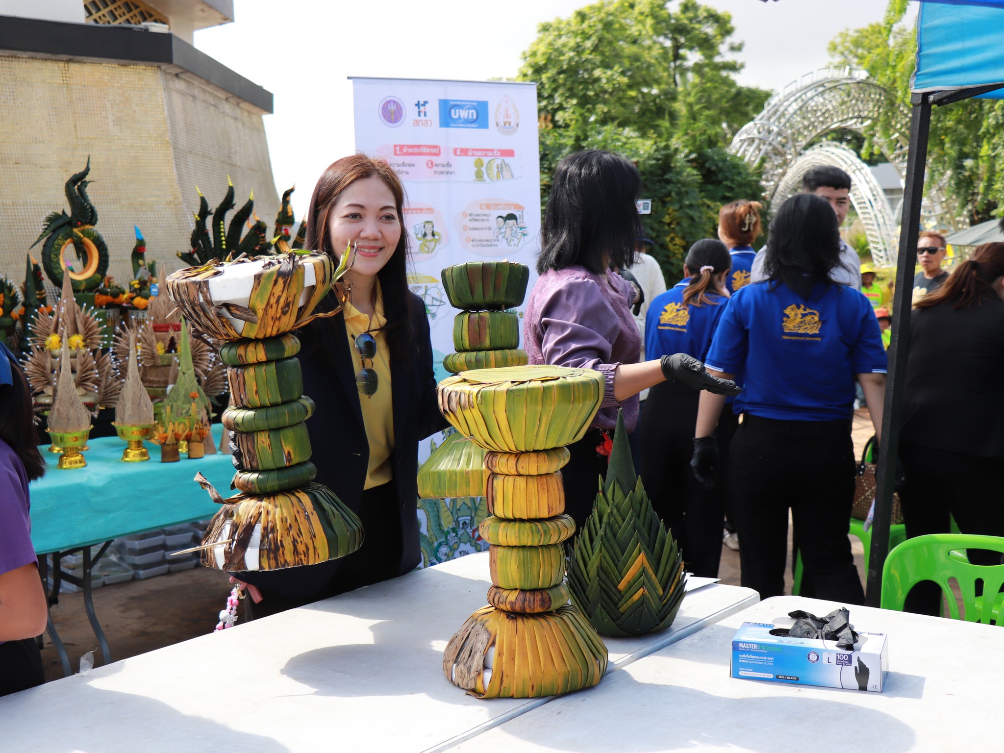 คณะศิลปศาสตร์และวิทยาศาสตร์ ร่วมทำกิจกรรมจิตอาสา “เก็บและคัดแยกขยะจากพิธีบวงสรวงพญาศรีสัตตนาคราช”
