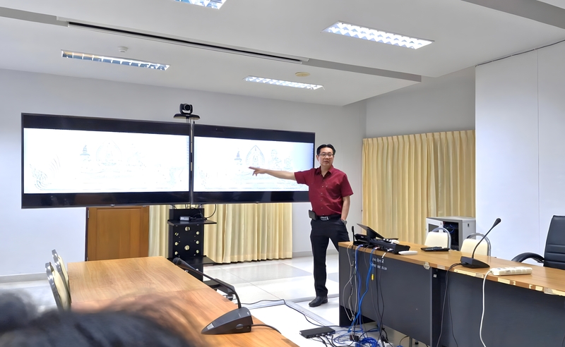 ประชุมหารือเตรียมสร้างเรือไฟสืบสานประเพณีไหลเรือไฟ จังหวัดนครพนม ประจำปี 2568