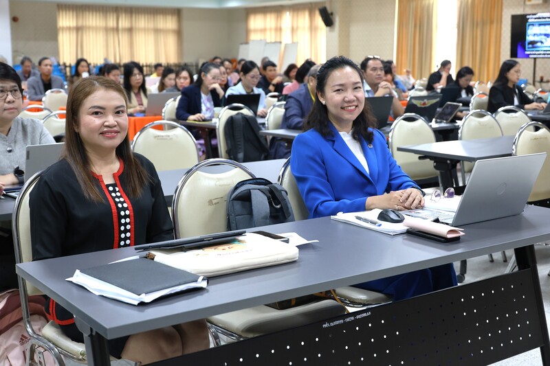 อบรม “การใช้เทคโนโลยี AI เขียนตำราขอตำแหน่งทางวิชาการ”