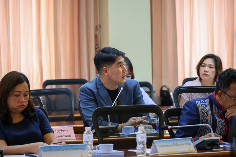 มหาวิทยาลัยนครพนม ร่วมประชุมเตรียมความพร้อมจัดประเพณีไหลเรือไฟและงานกาชาดจังหวัดนครพนม ประจำปี 2568