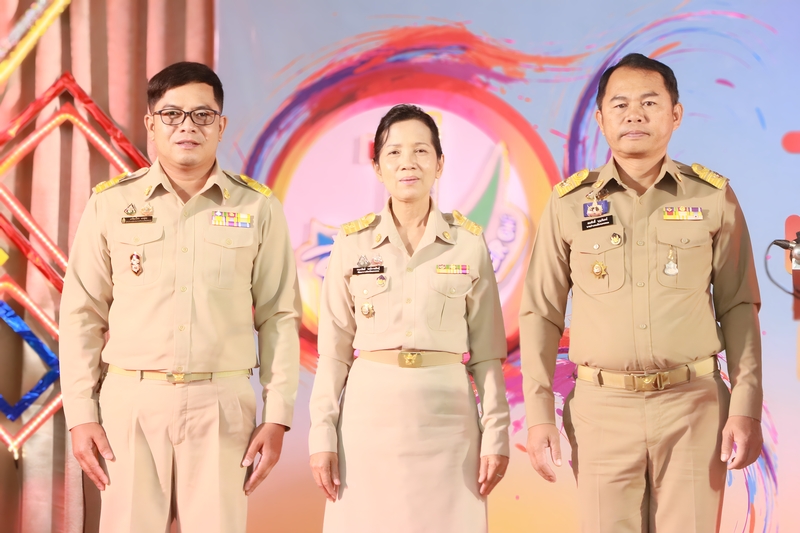 ม.นครพนม รับมอบเกียรติบัตรหน่วยงานสนับสนุนการประกวด TO BE NUMBER ONE ระดับประเทศ