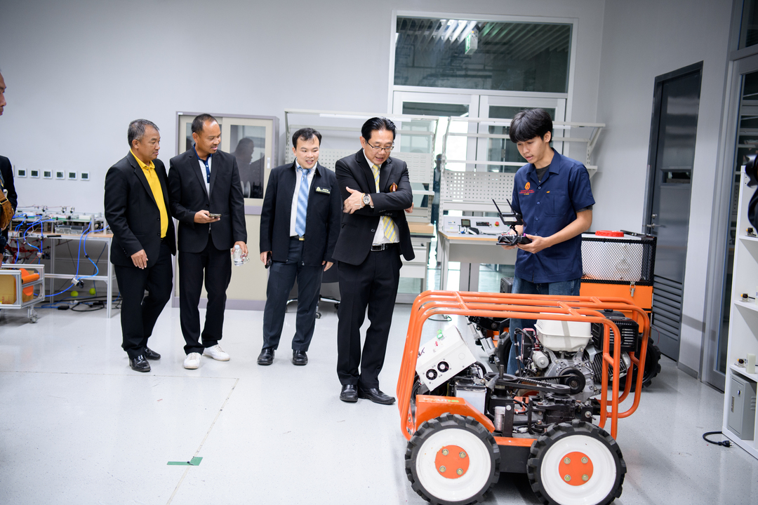 ม.นครพนม เยี่ยมชมดูงานสานต่อเทคโนโลยีอัจฉริยะมหาวิทยาลัยเทคโนโลยีพระจอมเกล้าพระนครเหนือ